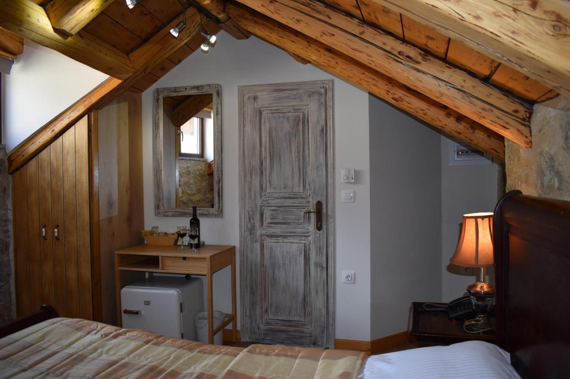 Alexandros Guesthouse أراخوفا المظهر الخارجي الصورة