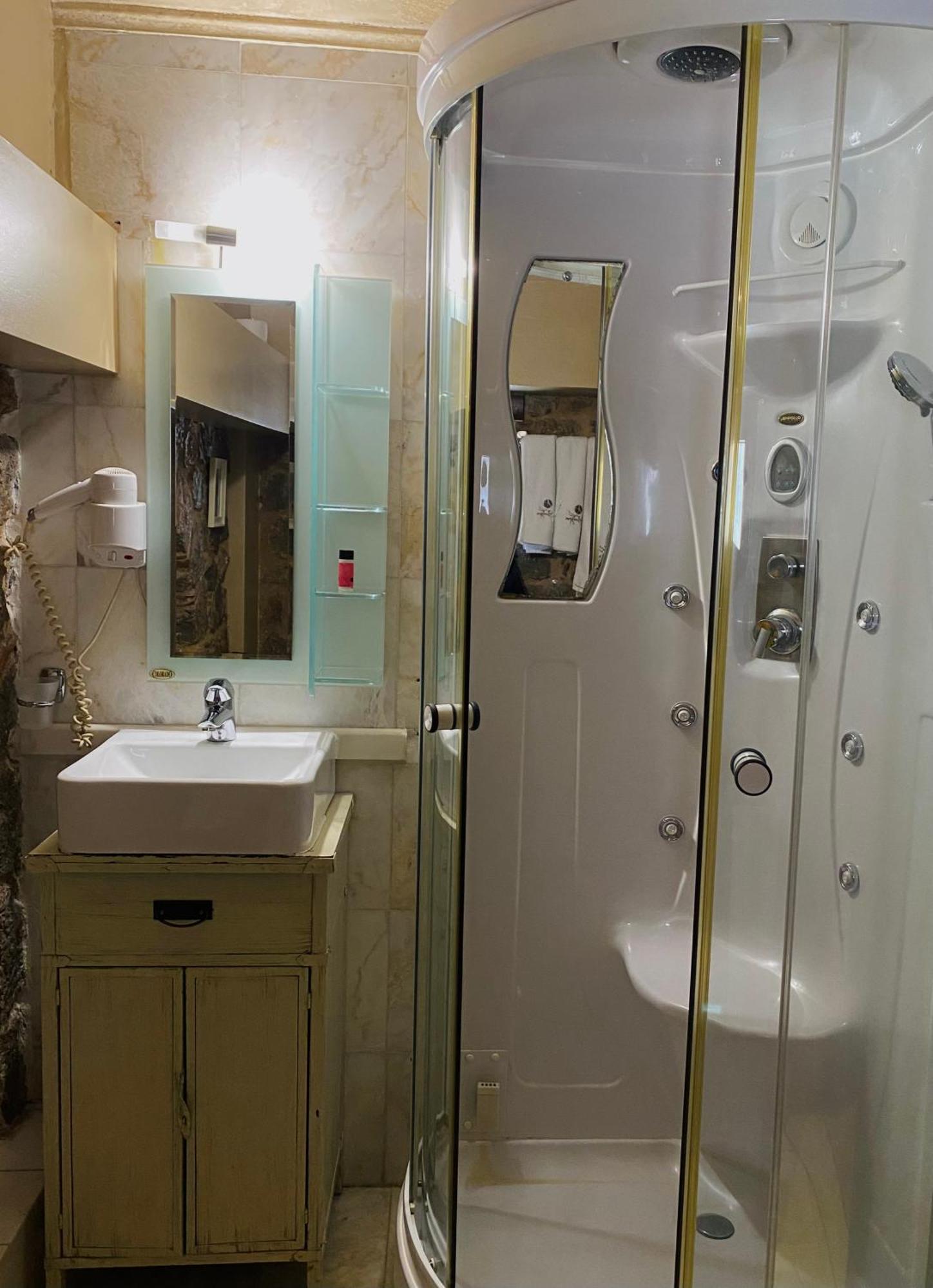 Alexandros Guesthouse أراخوفا المظهر الخارجي الصورة